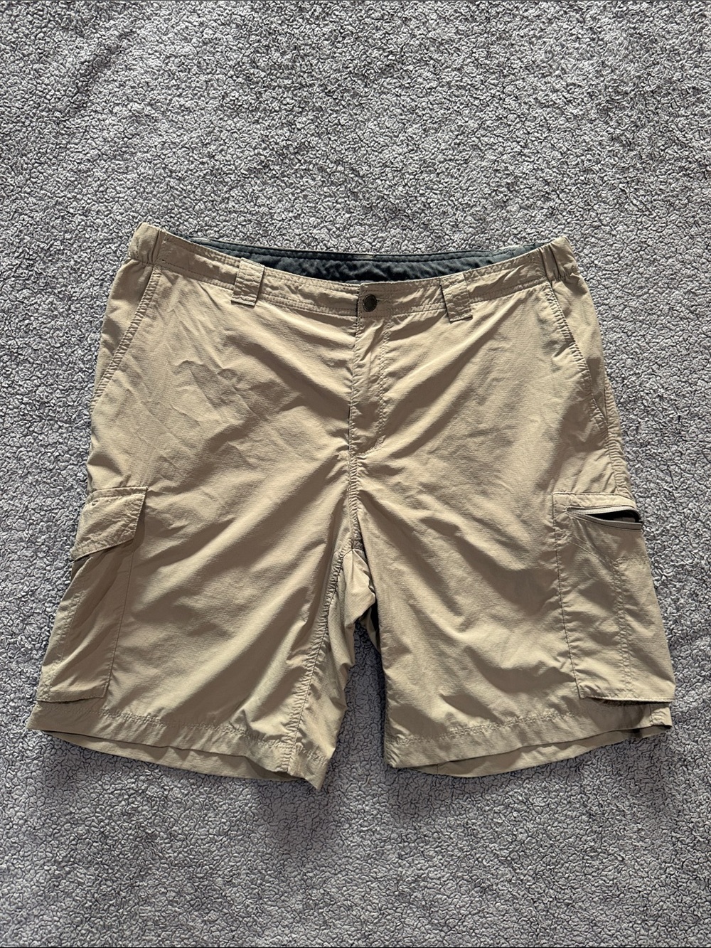 Men's Cargo Shorts in Tan with Multi-Pocket Utility